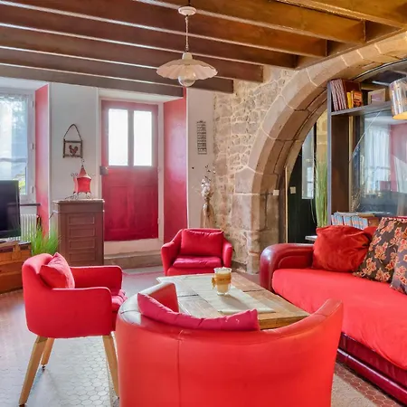 5 Bedroom Awesome In Villedieu-les-poeles