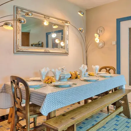 Holiday home 5 Bedroom Awesome In Villedieu-les-poeles *