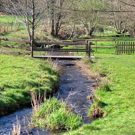 Prázdninový dům 5 Bedroom Awesome In Villedieu-les-poeles Villedieu-les-Poëles