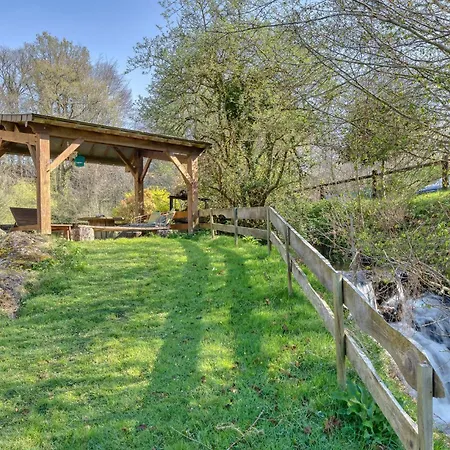 5 Bedroom Awesome In Villedieu-les-poeles * Villedieu-les-Poeles-Rouffigny