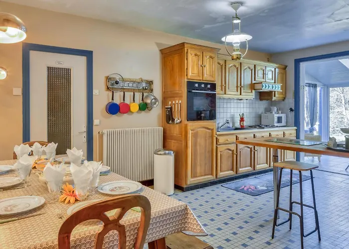 Ferienhaus 5 Bedroom Awesome In Villedieu-les-poeles