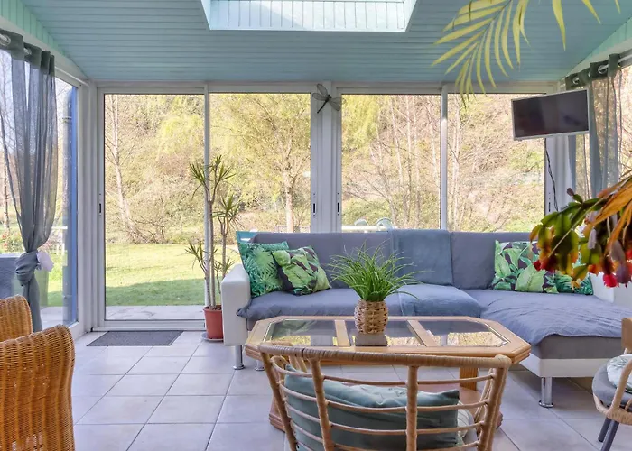 5 Bedroom Awesome In Villedieu-les-poeles Ferienhaus Villedieu-les-Poëles