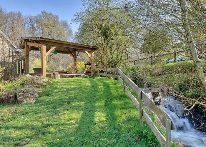 5 Bedroom Awesome In Villedieu-les-poeles * Villedieu-les-Poëles